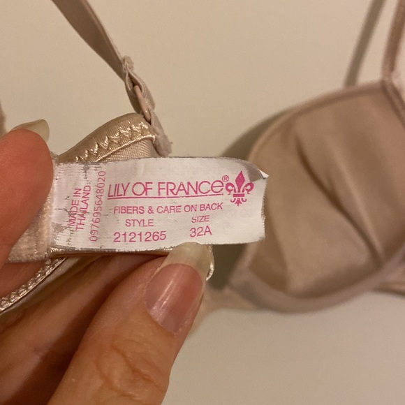 VGUC 32A Lily of France Nude Push-Up Lightly Padded Convertible X Crossed Straps - Picture 7 of 7